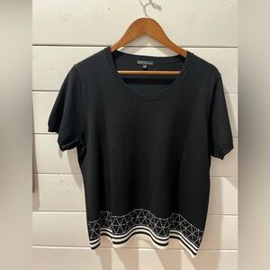 📍 Léo & Ugo short sleeve sweater with small pearl details size 6  16/18